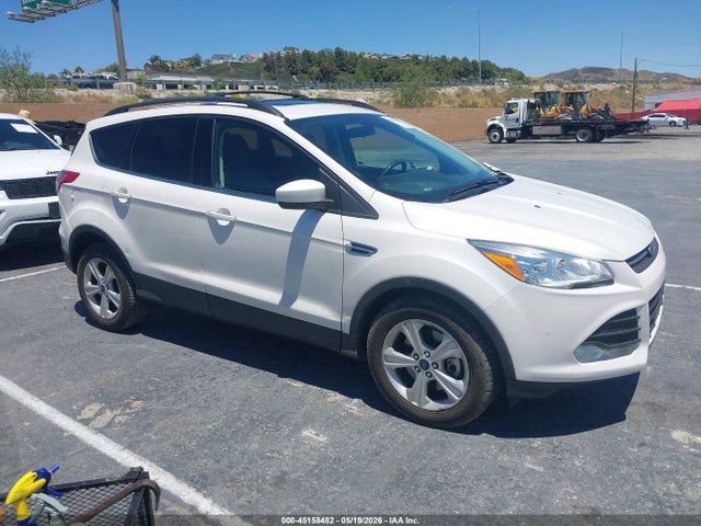 1FMCU0G94GUA45415 Ford ESCAPE SE