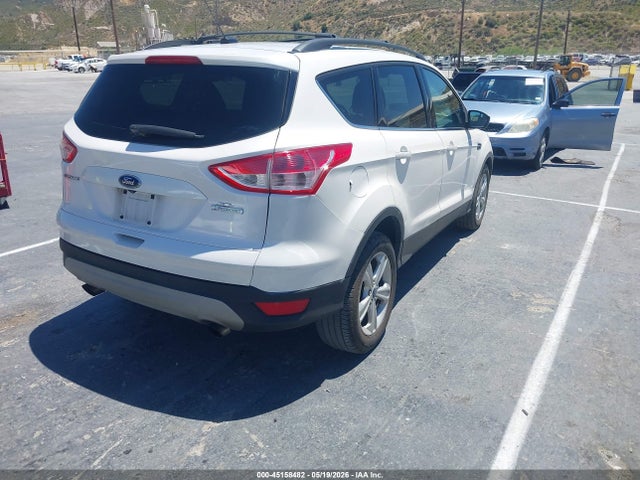 1FMCU0G94GUA45415 Ford ESCAPE SE