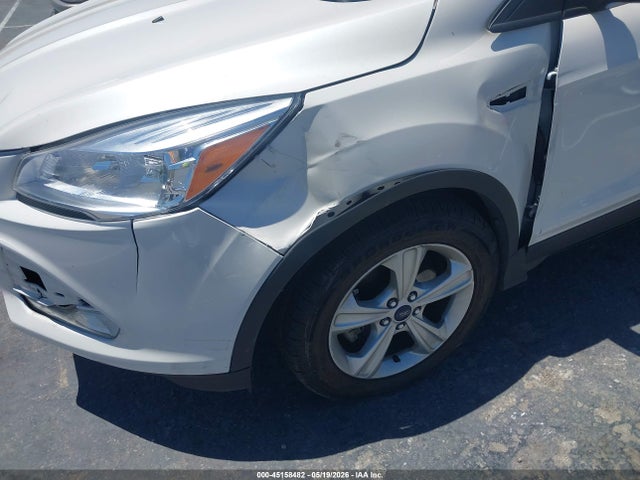 1FMCU0G94GUA45415 Ford ESCAPE SE