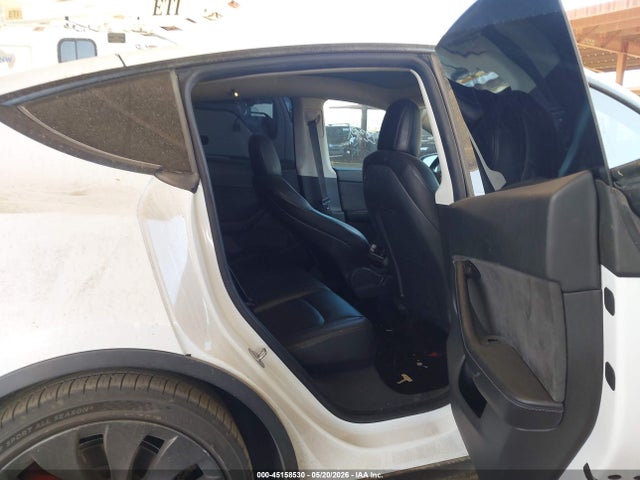 2021 Tesla Model Y Performance Dual Motor All-wheel Drive მანქანა იყიდება აუქციონზე, vin: 5YJYGDEF6MF092239, აუქციონის ნომერი: 45158530