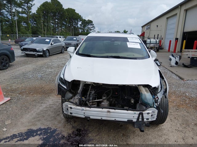 1GYKNGRS5JZ224279 Cadillac Xt5 Platinum