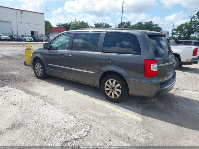45158631 :رقم المزاد ، 2C4RC1BG1FR644667 vin ، 2015 Chrysler Town & Country Touring مزاد بيع