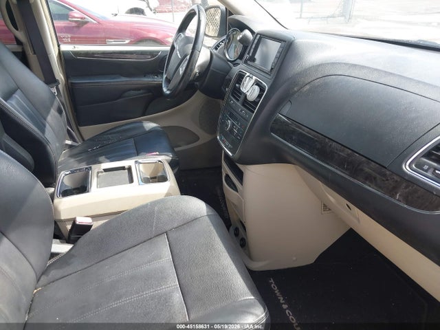 45158631 :رقم المزاد ، 2C4RC1BG1FR644667 vin ، 2015 Chrysler Town & Country Touring مزاد بيع