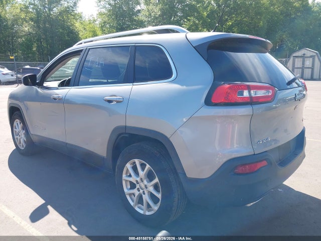 45158751 :رقم المزاد ، 1C4PJMCS0FW635208 vin ، 2015 Jeep Cherokee Latitude مزاد بيع