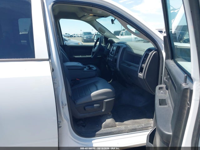 Продаж на аукціоні авто 2018 Ram 1500 Tradesman  4x4 6'4 Box, vin: 1C6RR7FG5JS297175, номер лоту: 45158771