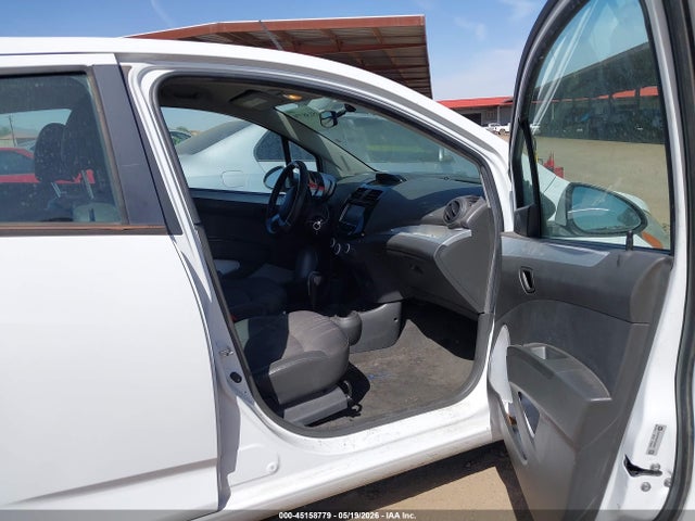 KL8CD6S94EC559937 Chevrolet Spark 1lt Auto