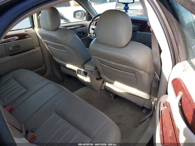 2005 Lincoln Town Car Signature მანქანა იყიდება აუქციონზე, vin: 1LNHM81WX5Y606452, აუქციონის ნომერი: 45158790
