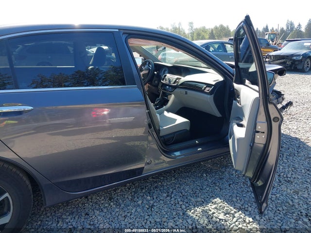 1HGCR2F36HA246221 Honda ACCORD LX