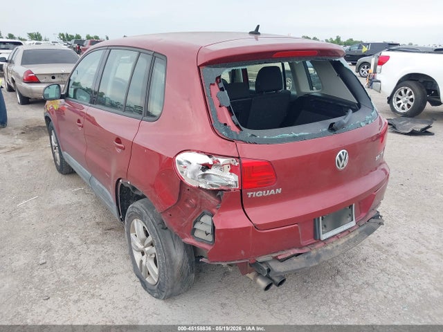 2014 Volkswagen Tiguan S მანქანა იყიდება აუქციონზე, vin: WVGAV3AX7EW035928, აუქციონის ნომერი: 45158836