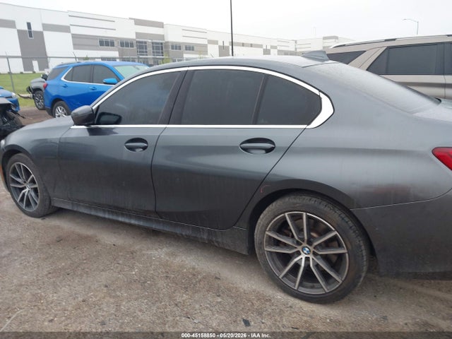 45158850 :رقم المزاد ، 3MW5R7J02N8C31916 vin ، 2022 Bmw 330i Xdrive مزاد بيع