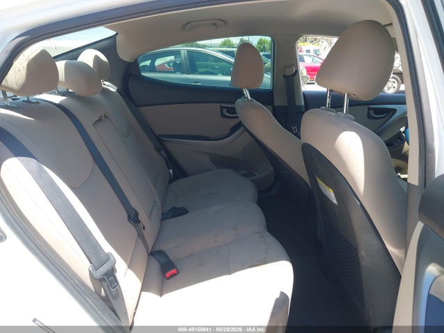 2016 Hyundai Elantra Se მანქანა იყიდება აუქციონზე, vin: 5NPDH4AE0GH684606, აუქციონის ნომერი: 45158941