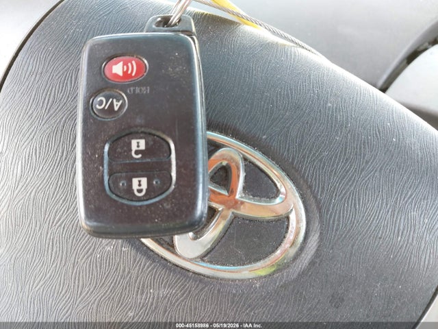 2013 Toyota Prius Two მანქანა იყიდება აუქციონზე, vin: JTDKN3DU8D5578560, აუქციონის ნომერი: 45158986