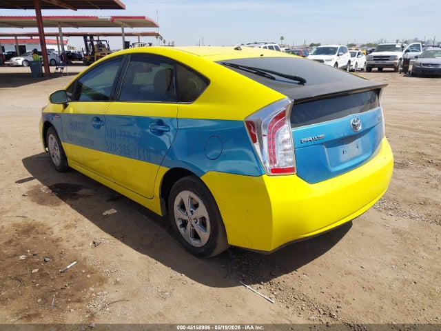 2013 Toyota Prius Two მანქანა იყიდება აუქციონზე, vin: JTDKN3DU8D5578560, აუქციონის ნომერი: 45158986