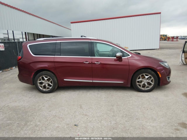 2017 Chrysler Pacifica Limited მანქანა იყიდება აუქციონზე, vin: 2C4RC1GG8HR610947, აუქციონის ნომერი: 45159010