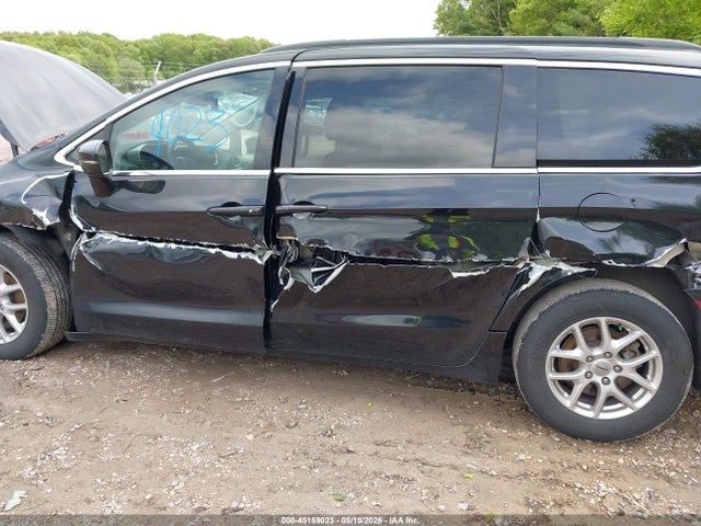 2022 Chrysler Pacifica Touring L მანქანა იყიდება აუქციონზე, vin: 2C4RC1BG1NR214989, აუქციონის ნომერი: 45159023