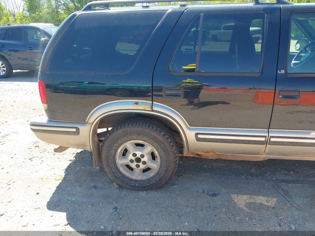 Продаж на аукціоні авто 1999 Chevrolet Blazer Ls, vin: 1GNDT13W8X2106295, номер лоту: 45159050