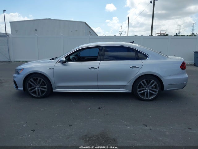 Продаж на аукціоні авто 2017 Volkswagen Passat 1.8t R-line, vin: 1VWDT7A36HC068403, номер лоту: 45159123
