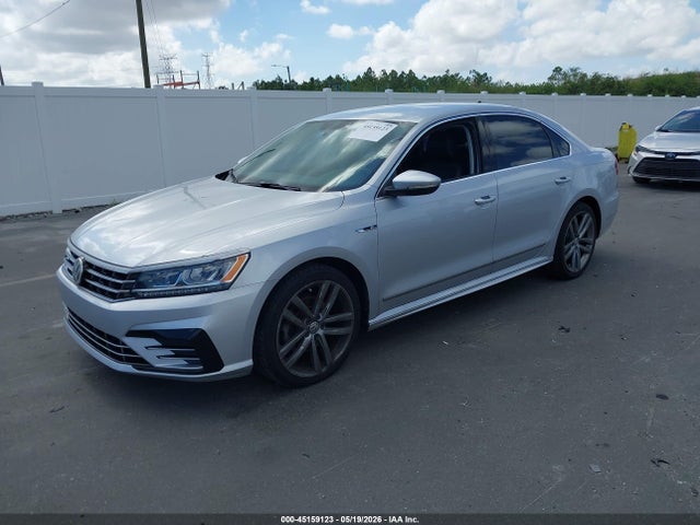 Продаж на аукціоні авто 2017 Volkswagen Passat 1.8t R-line, vin: 1VWDT7A36HC068403, номер лоту: 45159123
