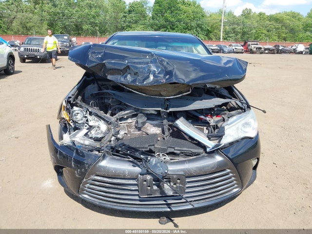 2015 Toyota Camry Xle მანქანა იყიდება აუქციონზე, vin: 4T1BF1FK8FU984520, აუქციონის ნომერი: 45159159