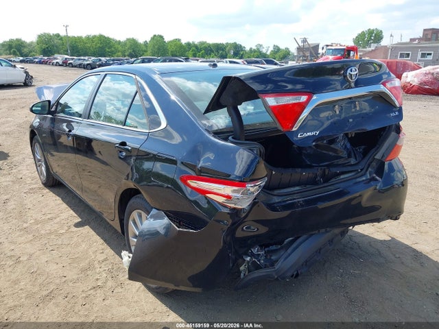 2015 Toyota Camry Xle მანქანა იყიდება აუქციონზე, vin: 4T1BF1FK8FU984520, აუქციონის ნომერი: 45159159