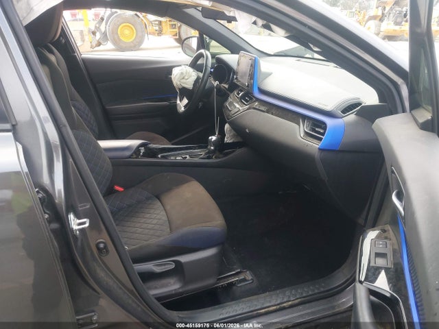 JTNKHMBX0L1084639 Toyota C-HR XLE