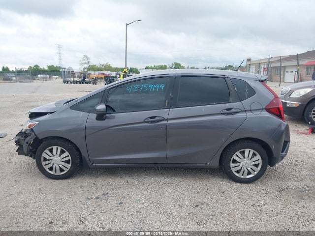 45159199 :رقم المزاد ، 3HGGK5H56FM755506 vin ، 2015 Honda Fit Lx مزاد بيع