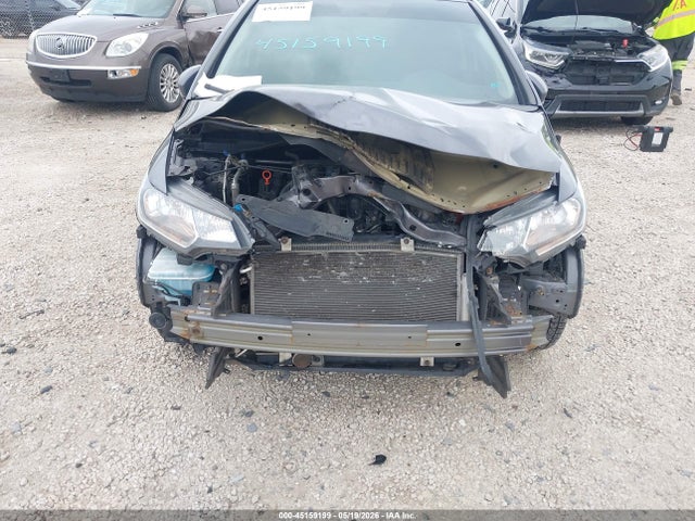 45159199 :رقم المزاد ، 3HGGK5H56FM755506 vin ، 2015 Honda Fit Lx مزاد بيع