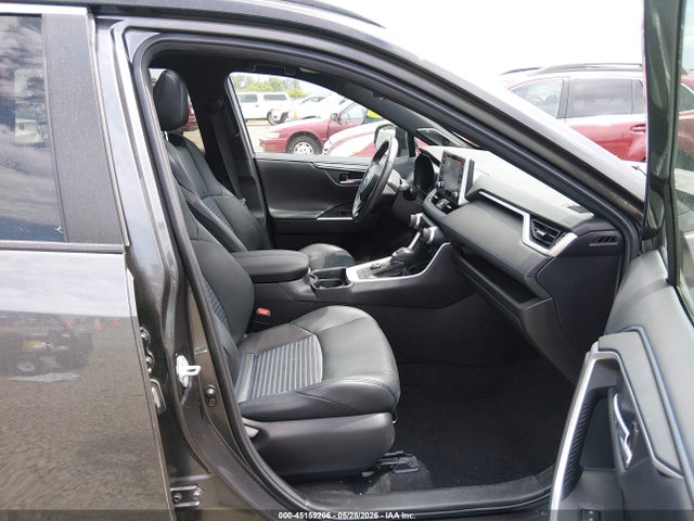 45159206 :رقم المزاد ، 4T3E6RFV2MU057734 vin ، 2021 Toyota Rav4 Hybrid Xse مزاد بيع