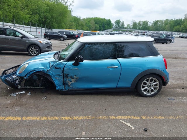 Продажа на аукционе авто 2017 Mini Hardtop Cooper S, vin: WMWXP7C31H3B94590, номер лота: 45159214