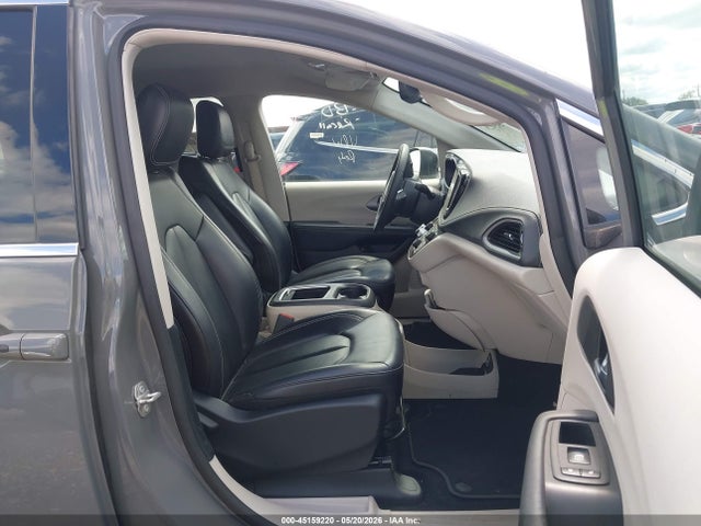 Продажа на аукционе авто 2023 Chrysler Pacifica Hybrid Touring L, vin: 2C4RC1L74PR588501, номер лота: 45159220