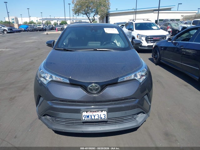 JTNKHMBX3K1060592 Toyota C-HR LE