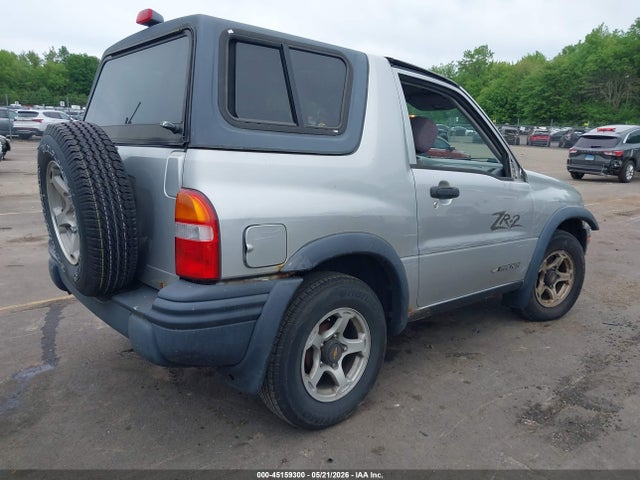 45159300 :رقم المزاد ، 2CNBJ78C616939557 vin ، 2001 Chevrolet Tracker Zr2 مزاد بيع