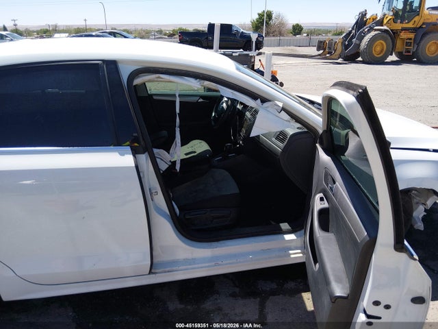 Aukcja sprzedaży 2017 Volkswagen Jetta 1.4t S, vin: 3VW2B7AJ7HM217621, numer aukcji: 45159351
