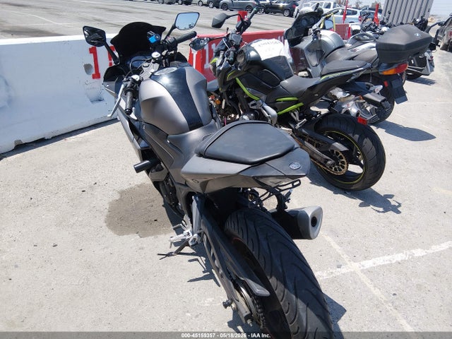 MH3RH06Y3GK012852 Yamaha YZFR3