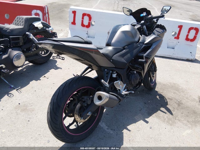 MH3RH06Y3GK012852 Yamaha YZFR3