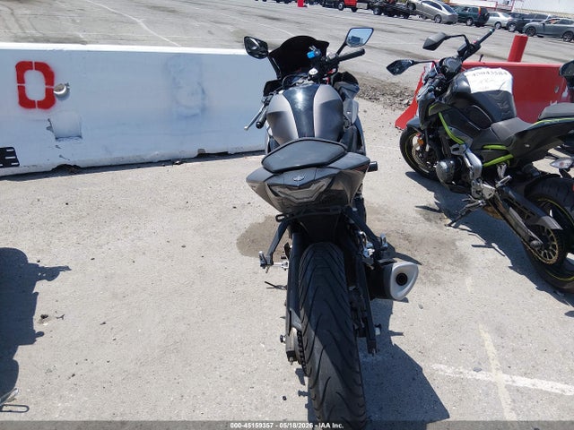 MH3RH06Y3GK012852 Yamaha YZFR3