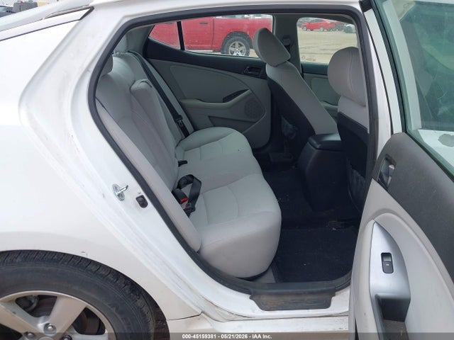 Продажа на аукционе авто 2015 Kia Optima Lx, vin: 5XXGM4A72FG367348, номер лота: 45159381