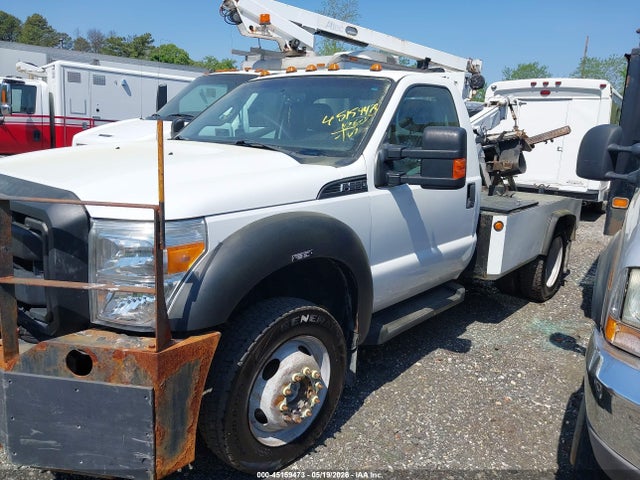 2015 Ford F-550 Chassis Xl მანქანა იყიდება აუქციონზე, vin: 1FDUF5HT0FEB04992, აუქციონის ნომერი: 45159473