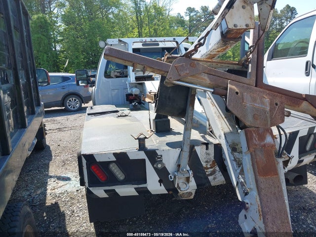 2015 Ford F-550 Chassis Xl მანქანა იყიდება აუქციონზე, vin: 1FDUF5HT0FEB04992, აუქციონის ნომერი: 45159473