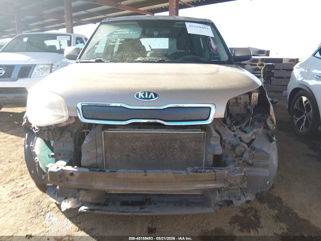 2014 Kia Soul მანქანა იყიდება აუქციონზე, vin: KNDJN2A22E7111147, აუქციონის ნომერი: 45159493