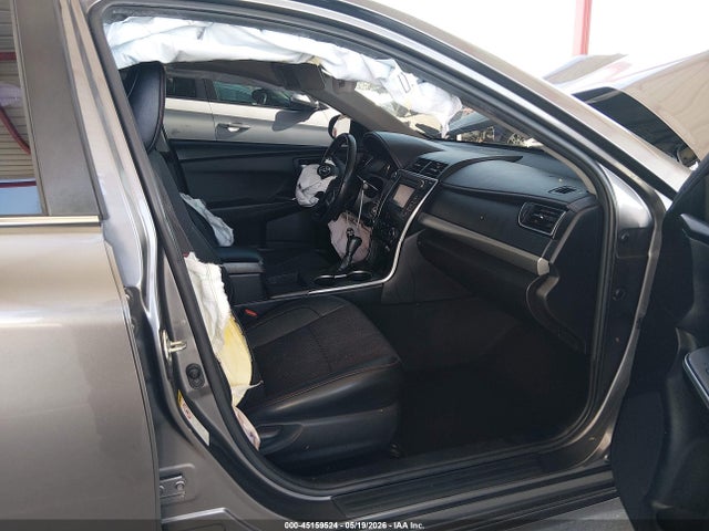 4T1BF1FK2HU643018 Toyota CAMRY SE