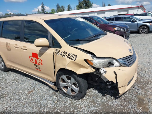 Aukcja sprzedaży 2015 Toyota Sienna Le 8 Passenger, vin: 5TDKK3DC2FS580835, numer aukcji: 45159543