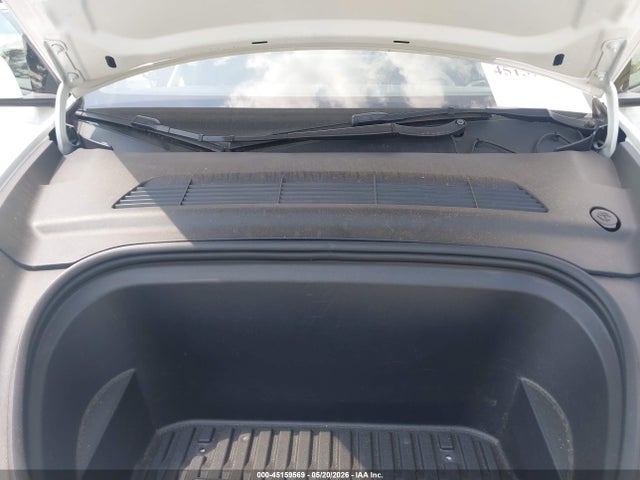 Продажа на аукционе авто 2022 Tesla Model Y Long Range Dual Motor All-wheel Drive, vin: 7SAYGDEE5NA009523, номер лота: 45159569