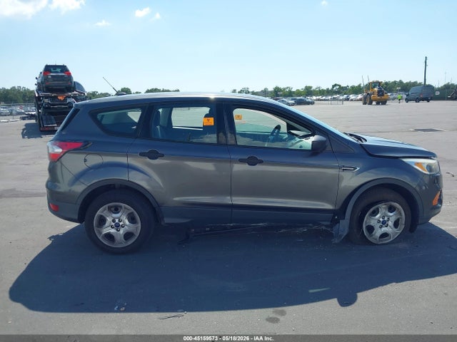 2017 Ford Escape S მანქანა იყიდება აუქციონზე, vin: 1FMCU0F76HUA88784, აუქციონის ნომერი: 45159573
