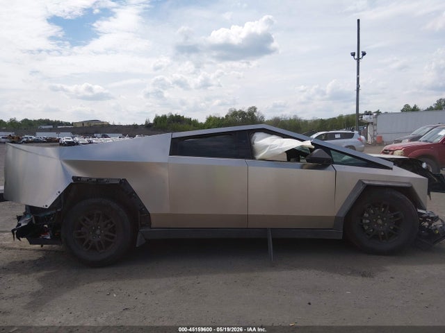 45159600 :رقم المزاد ، 7G2CEHED1TA089148 vin ، 2026 Tesla Cybertruck Dual Motor All-wheel Drive/premium All-wheel Drive مزاد بيع