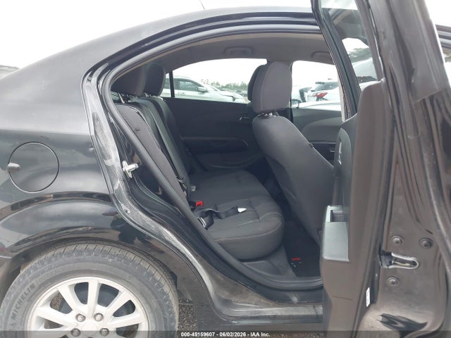 Chevrolet Sonic Lt Auto 2017 1G1JD5SH7H4104958 Image 8