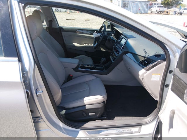 Продажа на аукционе авто 2019 Hyundai Sonata Hybrid Limited, vin: KMHE34L38KA091098, номер лота: 45159656