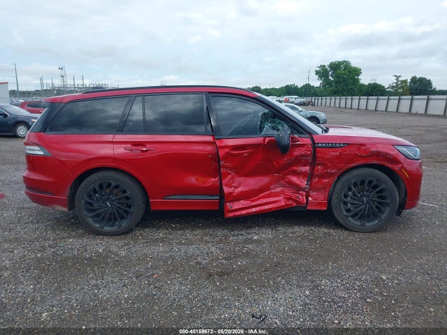 Lincoln Aviator Reserve 2026 5LM5J7WC6TGL12700 Image 14