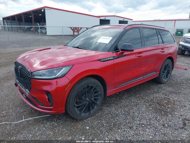 Lincoln Aviator Reserve 2026 5LM5J7WC6TGL12700 Image 2
