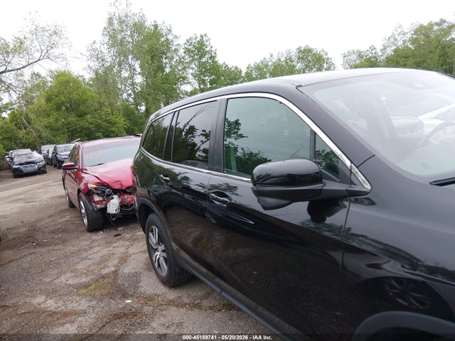 Продажа на аукционе авто 2017 Honda Pilot Ex-l, vin: 5FNYF6H64HB033769, номер лота: 45159741